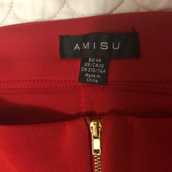 Red “Amisu” mini skirt - Picture 3 of 3